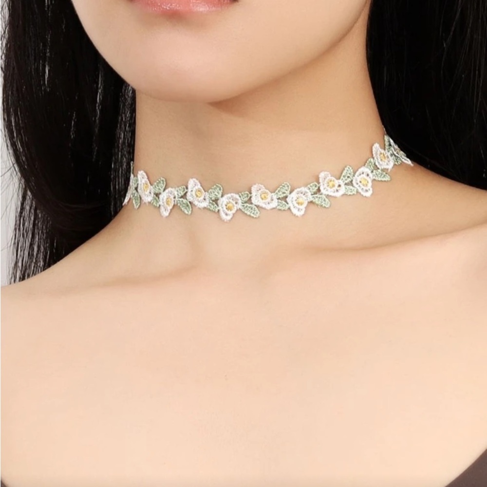 Dainty White Floral Lace Choker Necklace with Green Accents